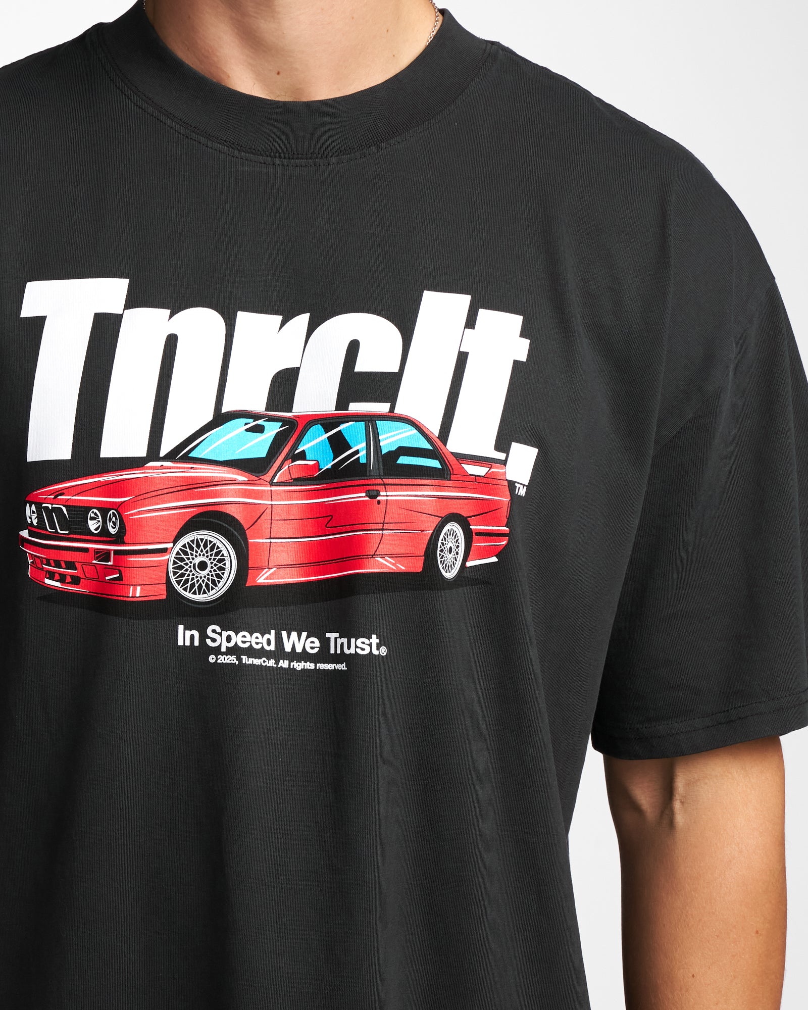 THE 80'S OVERSIZED BOX TEE