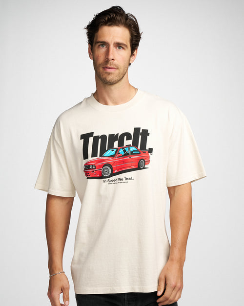 THE 80'S OVERSIZED BOX TEE