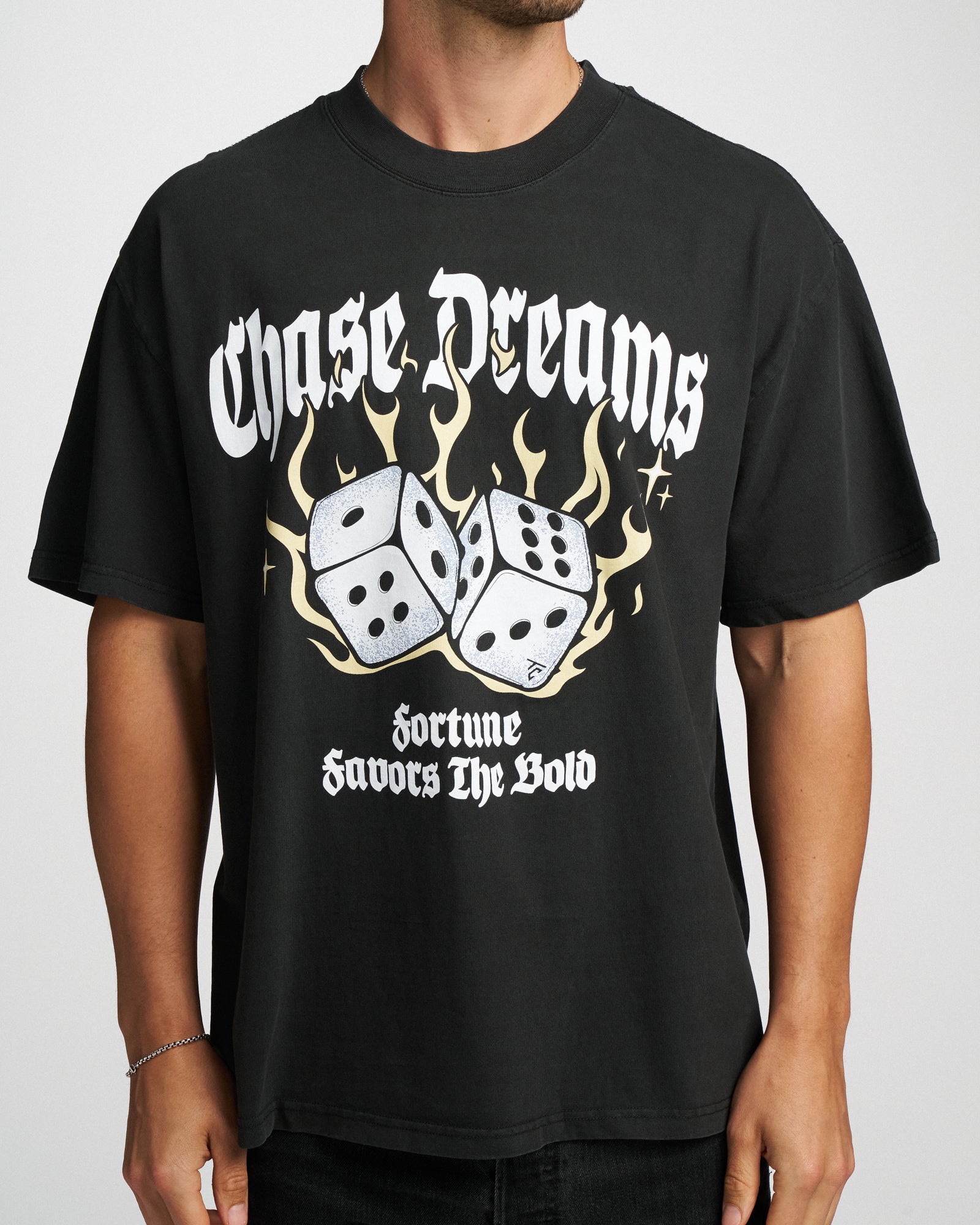CHASE DREAMS OVERSIZED BOX TEE