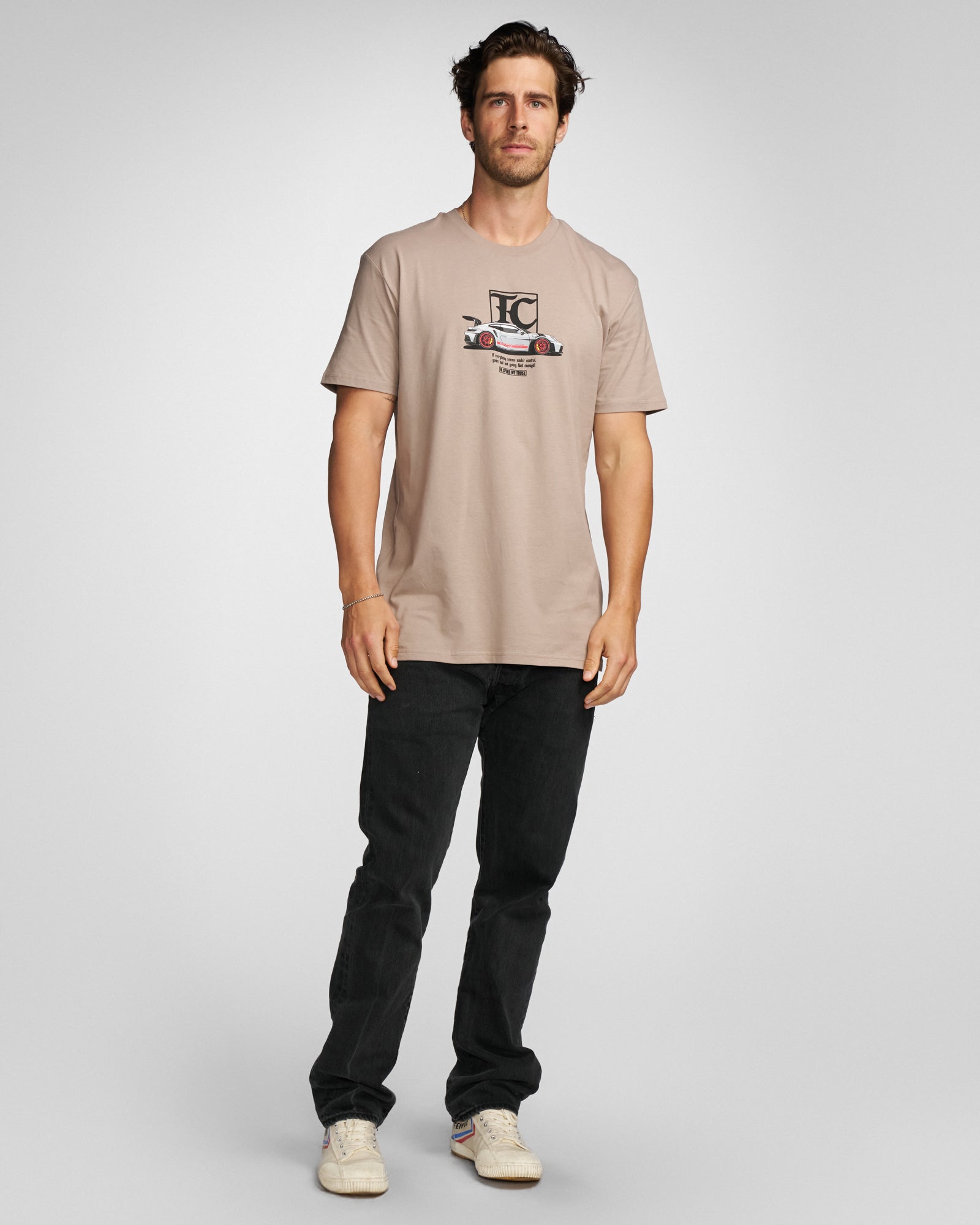 OLD ENGLISH TEE