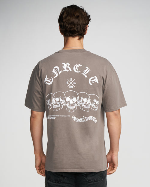 SKULLS OVERSIZED BOX TEE