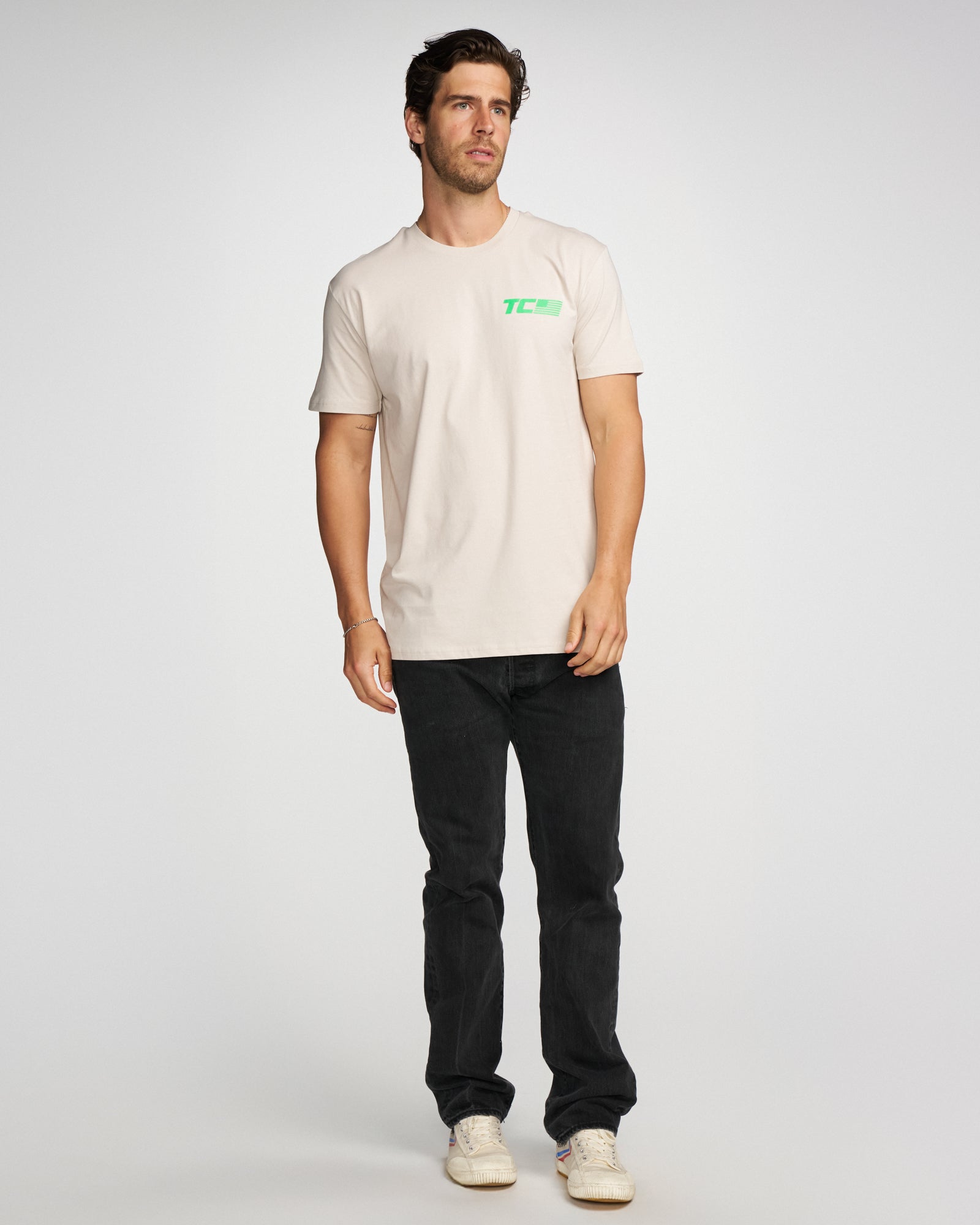 TRIBUTE TEE